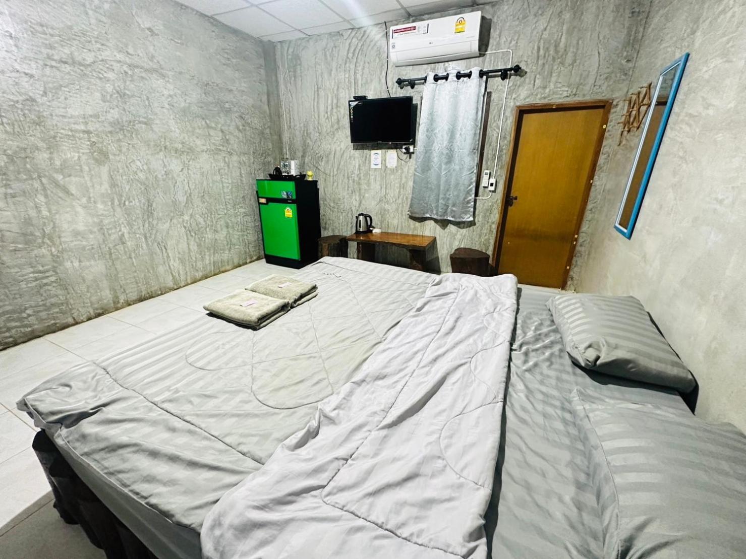 บ้านภทรพรรณ ขุนยวม แม่ฮ่องสอน Ban Pataraphan Khunyuam Maehongson Thailand Ban Khun Yuam エクステリア 写真