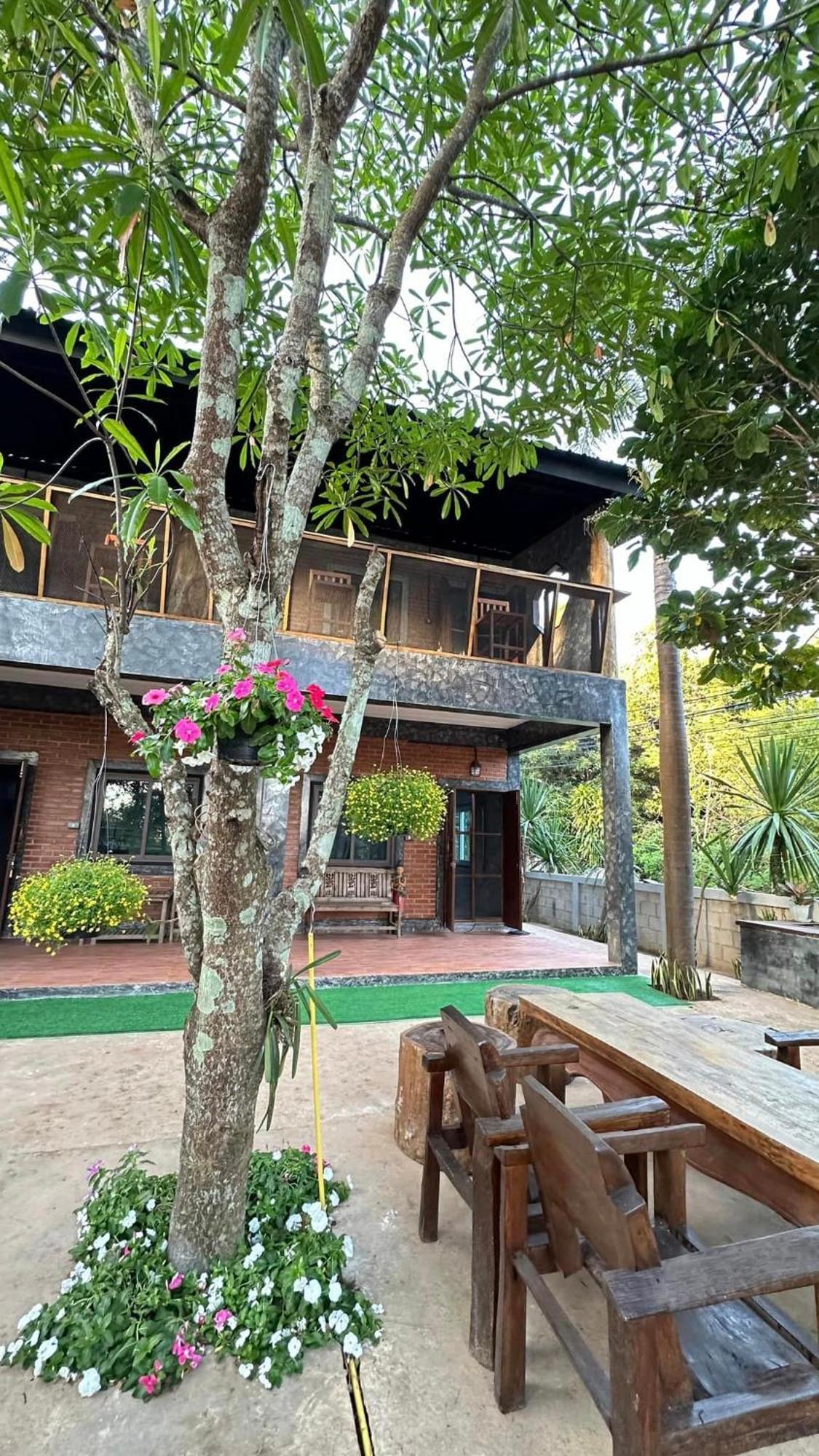 บ้านภทรพรรณ ขุนยวม แม่ฮ่องสอน Ban Pataraphan Khunyuam Maehongson Thailand Ban Khun Yuam エクステリア 写真